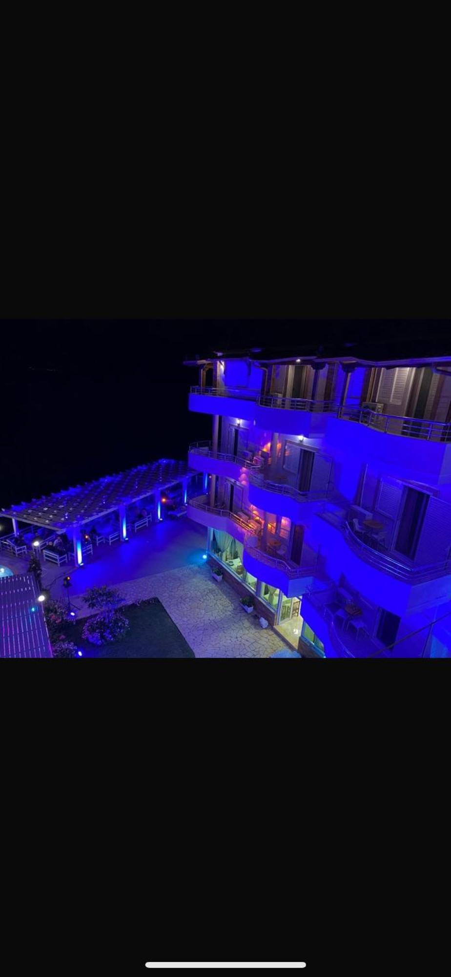 Hotel Vila Kafe Lukove Bagian luar foto