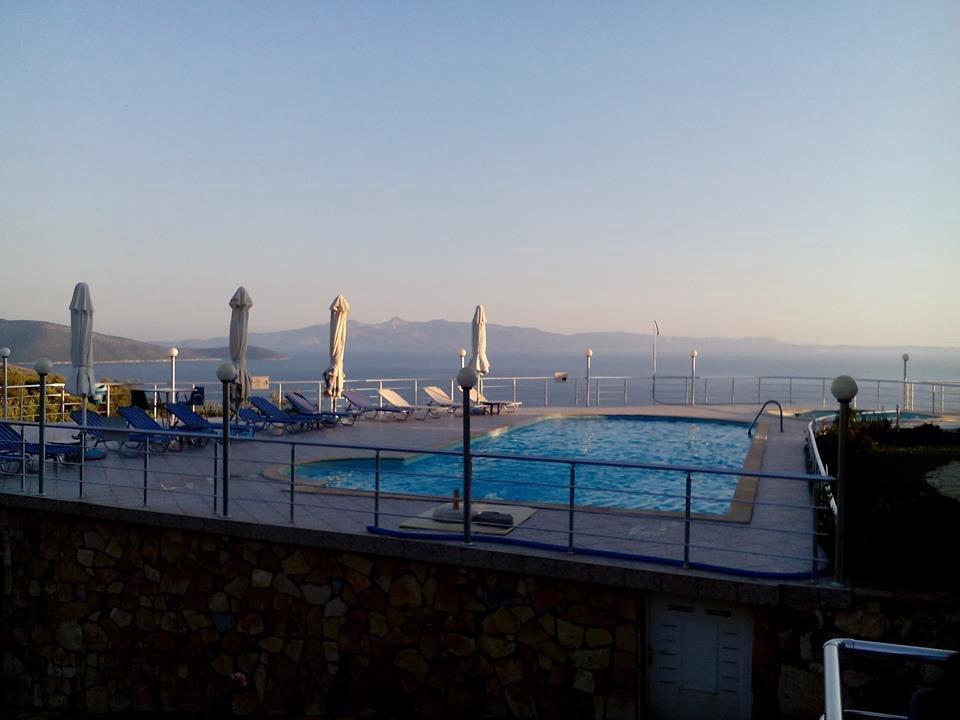 Hotel Vila Kafe Lukove Bagian luar foto